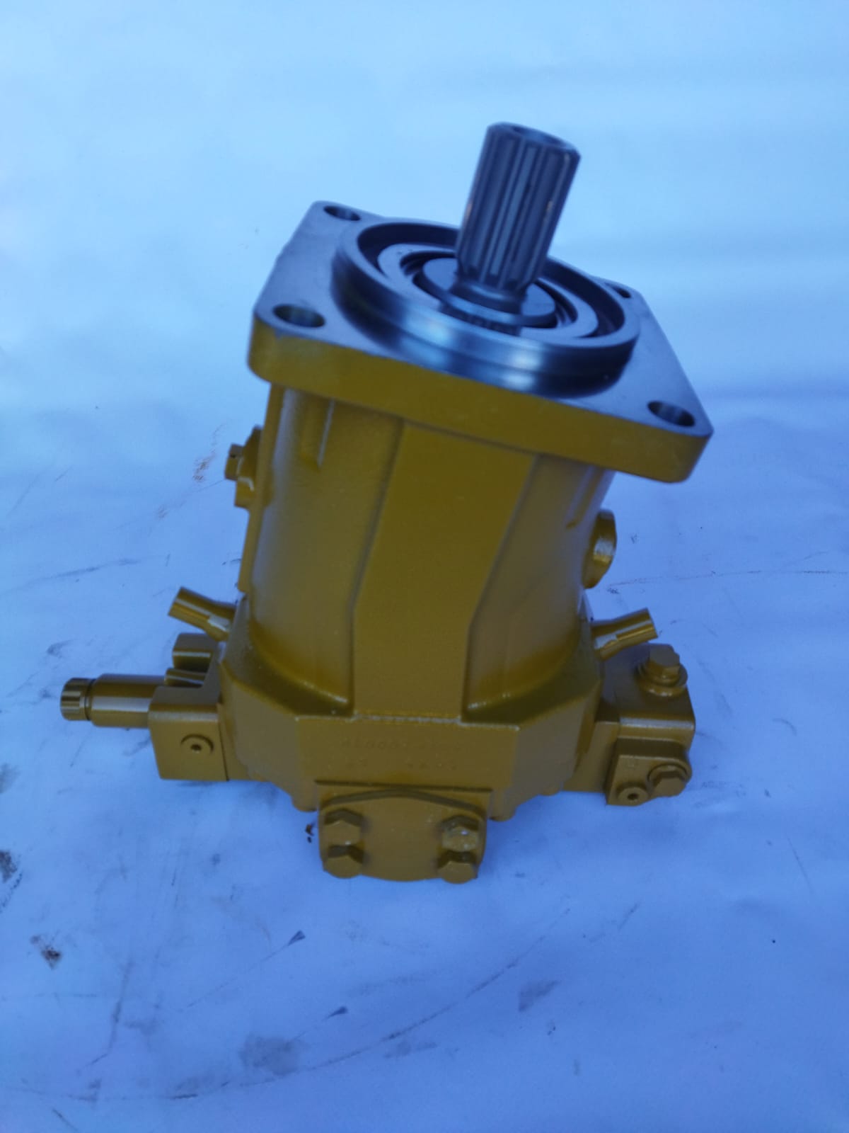 Гидромотор поворота Caterpillar 395